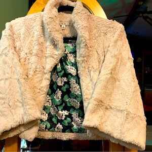 🔥 CABI faux fur cropped jacket